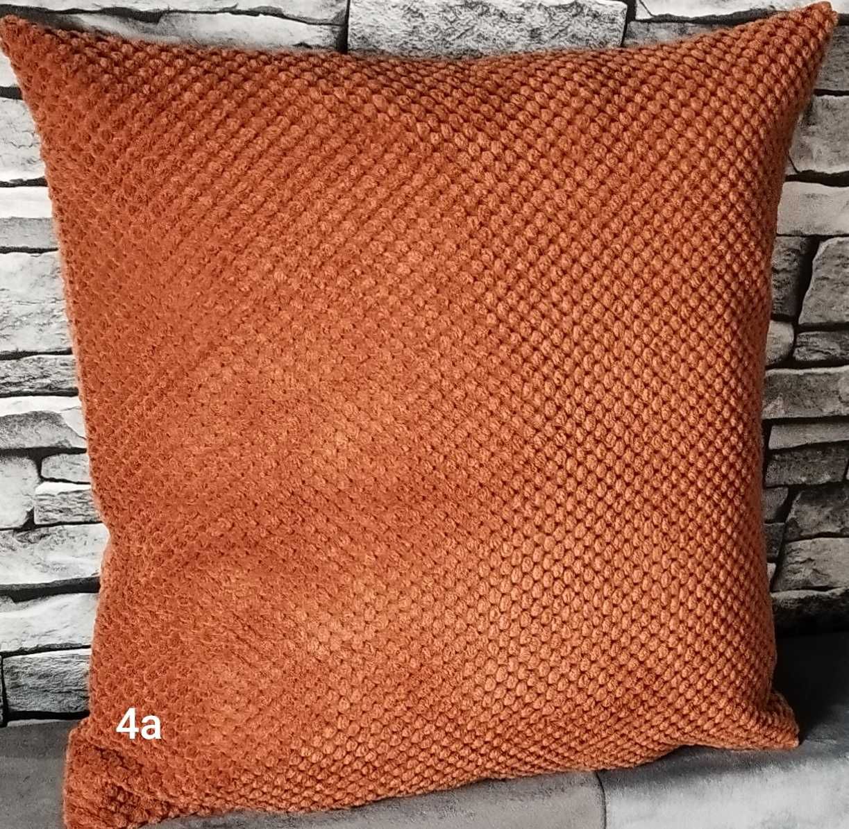 Poszewki dekoracyjne 40x40cm plusz DOT wzory