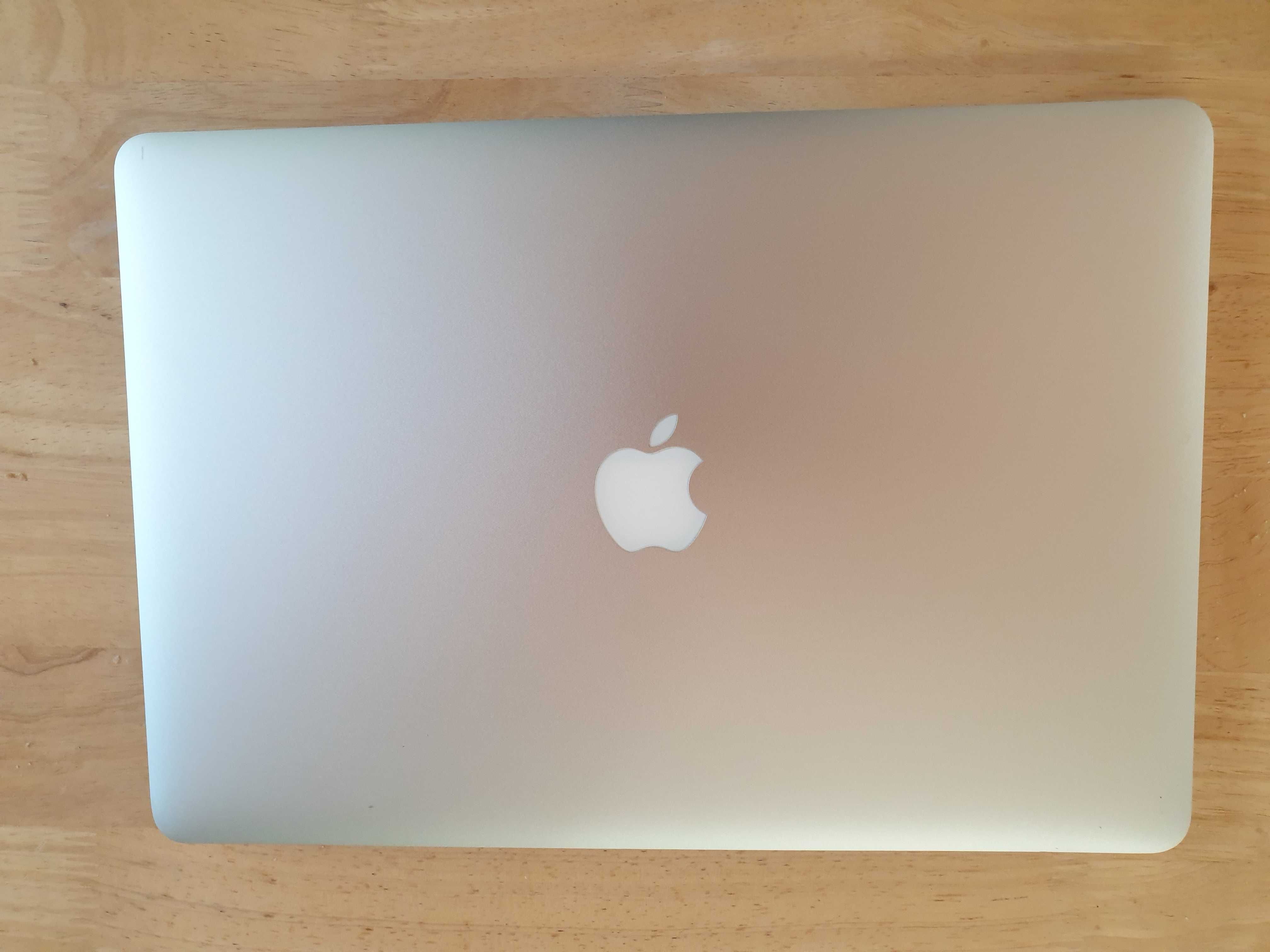 Apple MacBook Pro 15-Inch "Core i7" 2.2 Mid-2015 (IG)