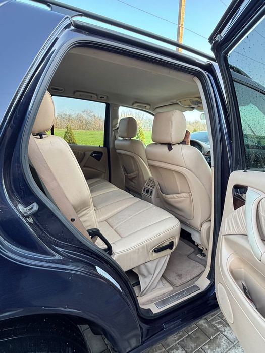 Mercedes-Benz M-Class 2004