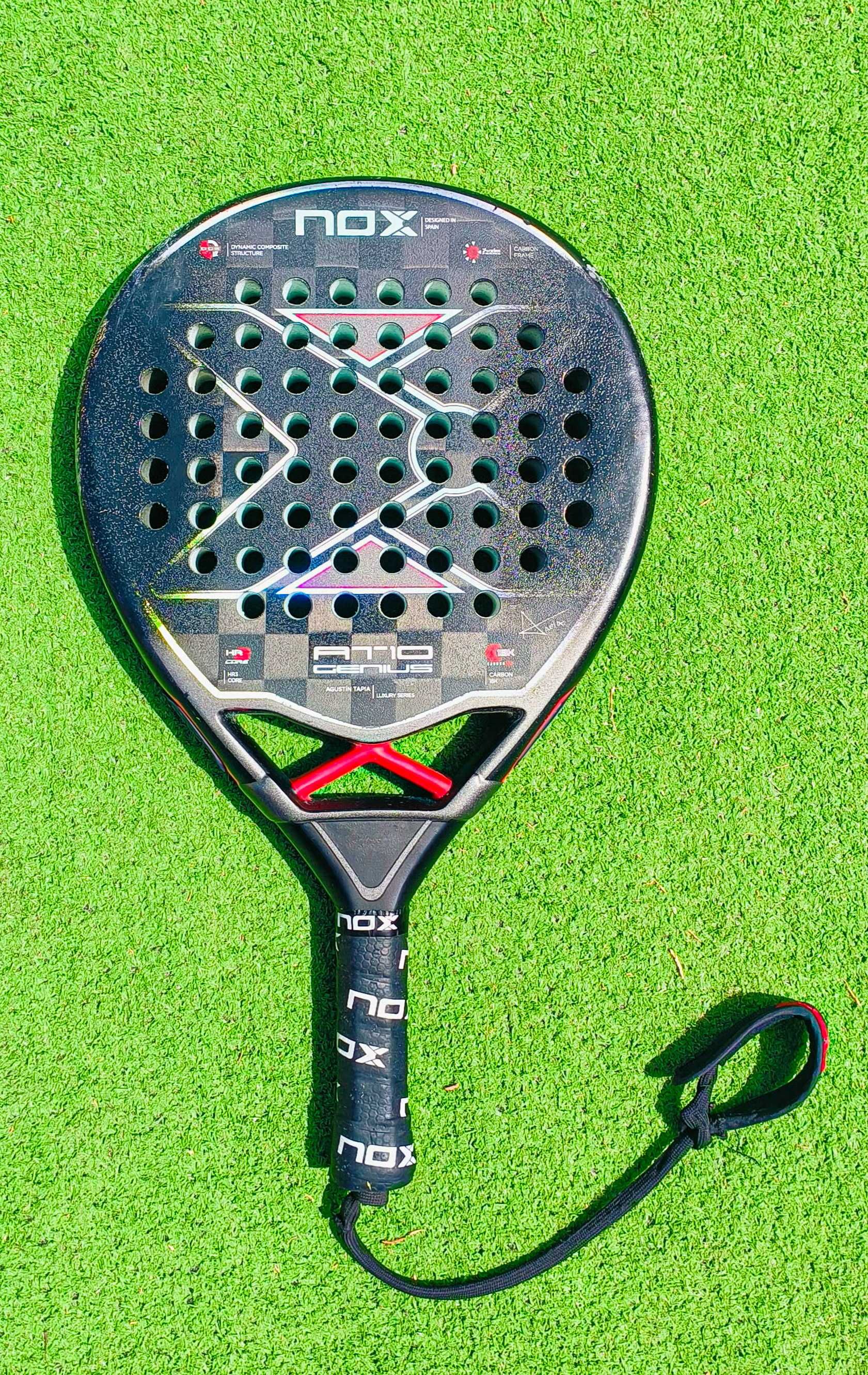Raquete padel NOX AT10 Usada