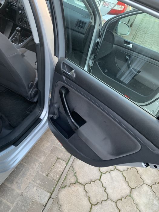 Гольф 5 1.6 МРІ 2006рік