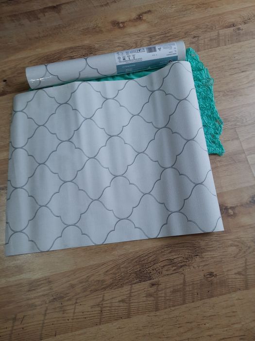 Tapety 2 szt. Na fizelinie.