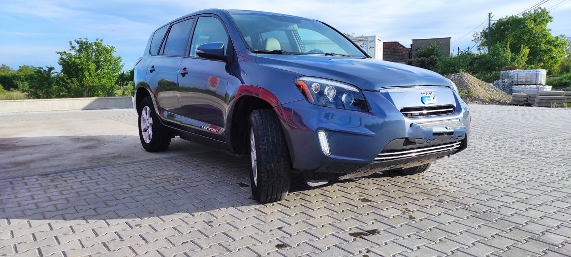 Toyota RAV4 EV Тойота рав 4 електрична