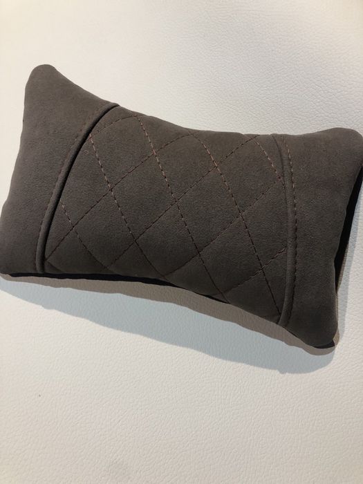 Подушка на підголовник авто