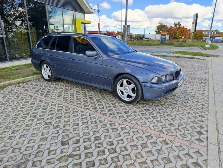 BMW E39 520d Touring 2003 rok