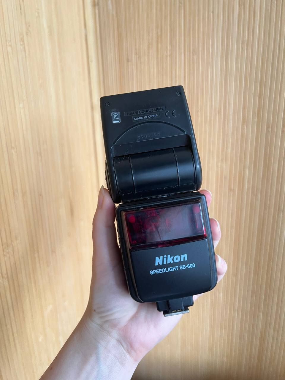 Nikon спалах speed light sb-600