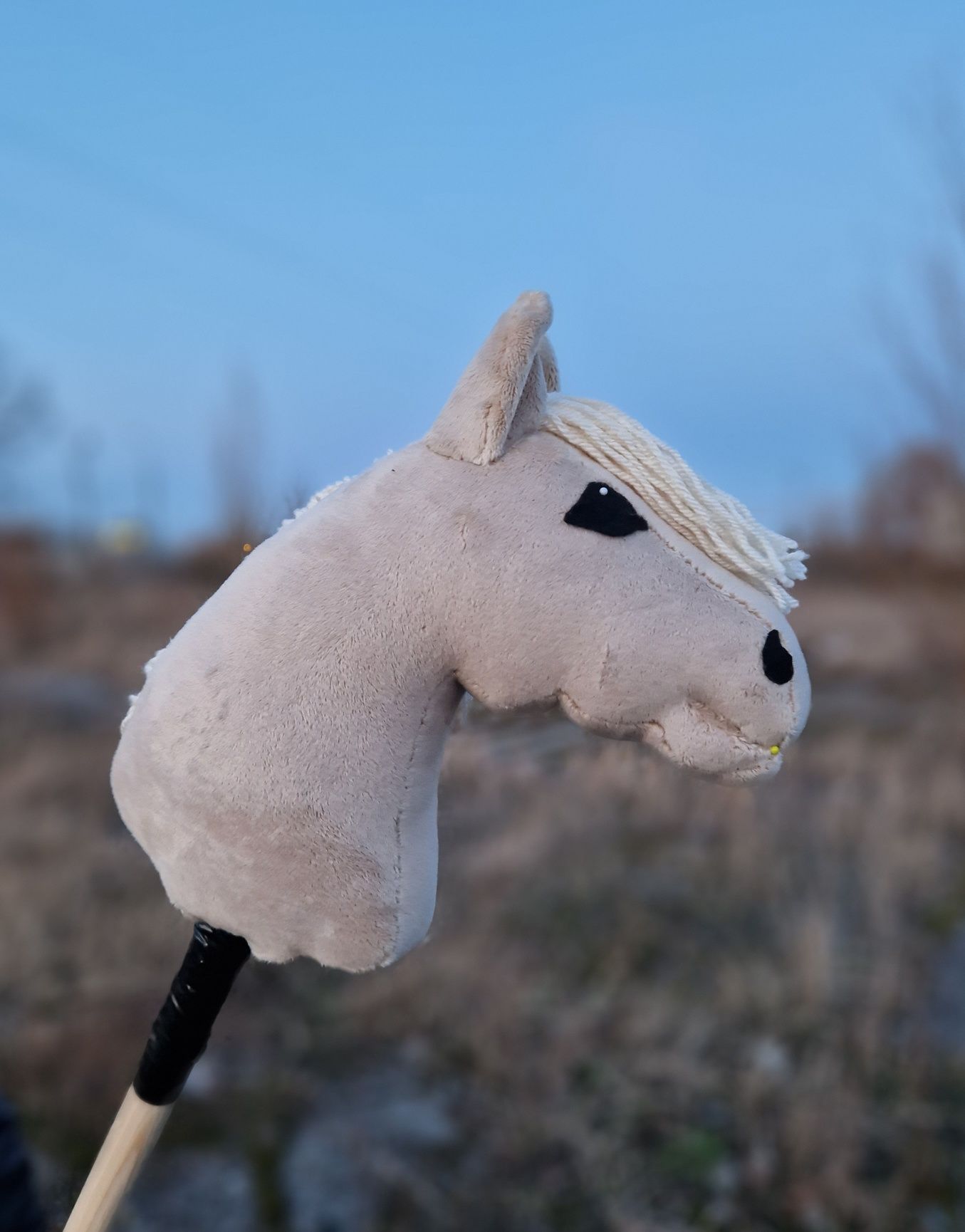 Hobby Horse - izabelowaty