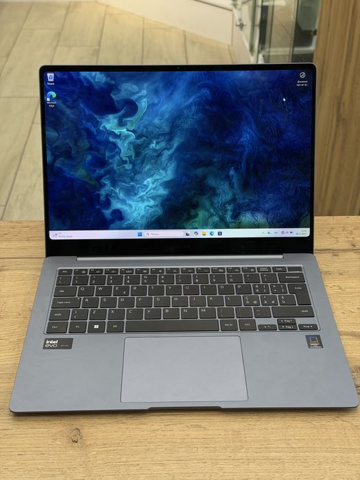 Ноутбук Samsung Book4 Pro 14’oled 120герц і5 ultra 16/512 , самсунг