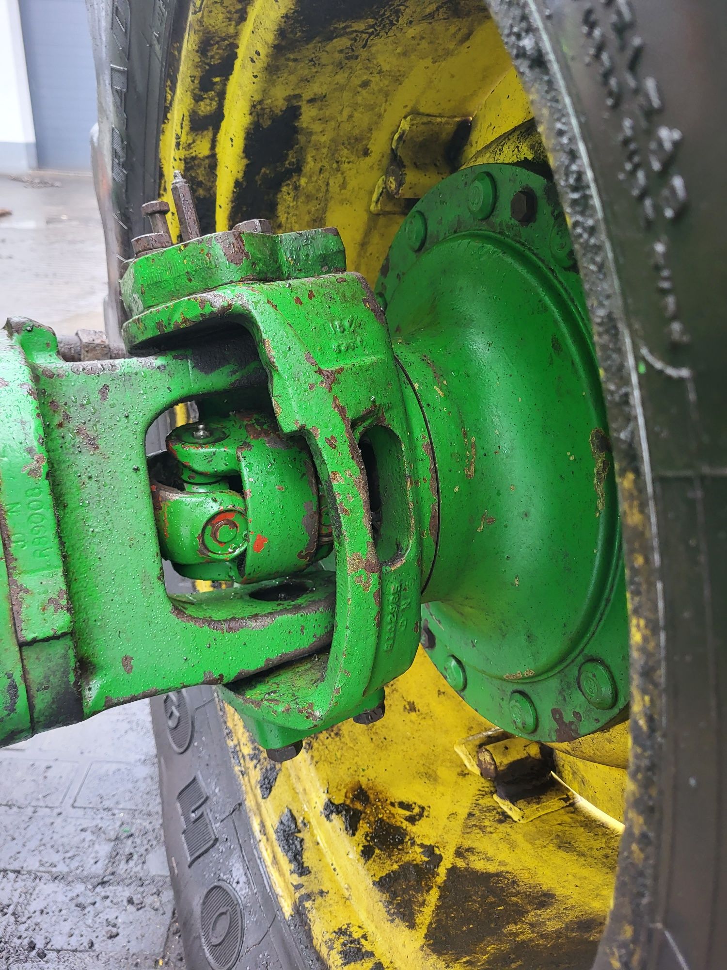 Przedni most John deere 4755, 4955