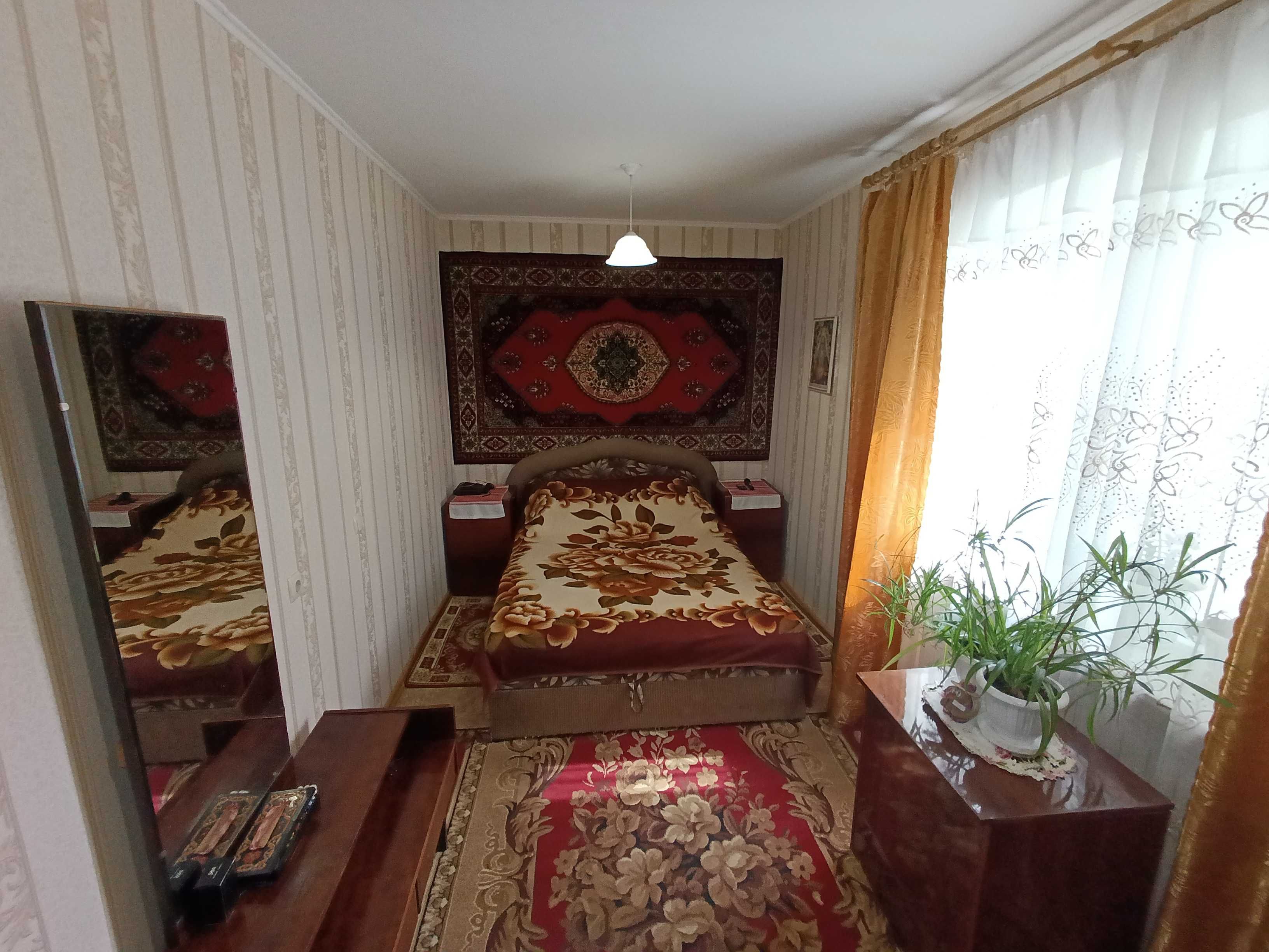 Продам 2-ком квартиру г. Буча ул. Полевая ЦЕНТР, этаж 2, общ. 45 м2