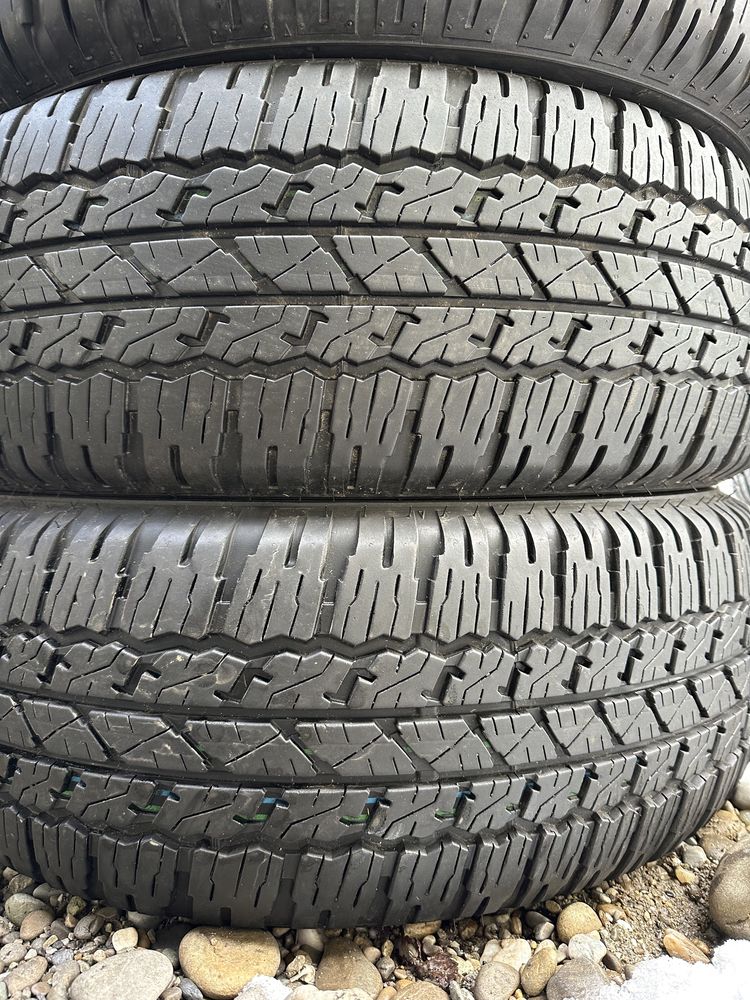 265/65/17 Bridgestone Dueler A/T 693