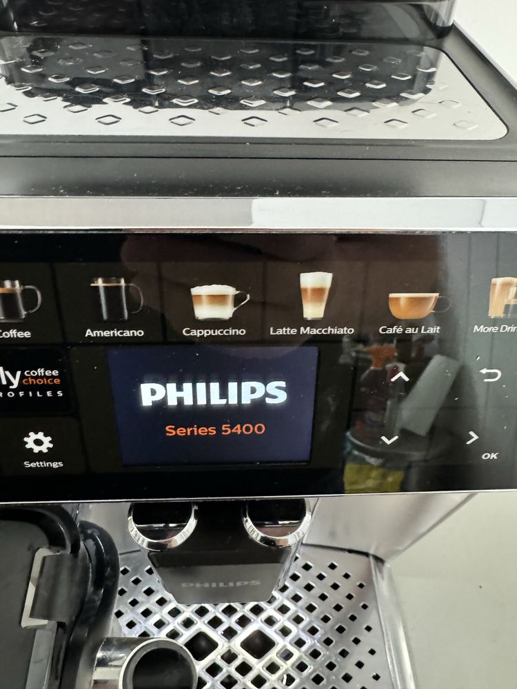 Ekspres do kawy Philips latte go 5400
