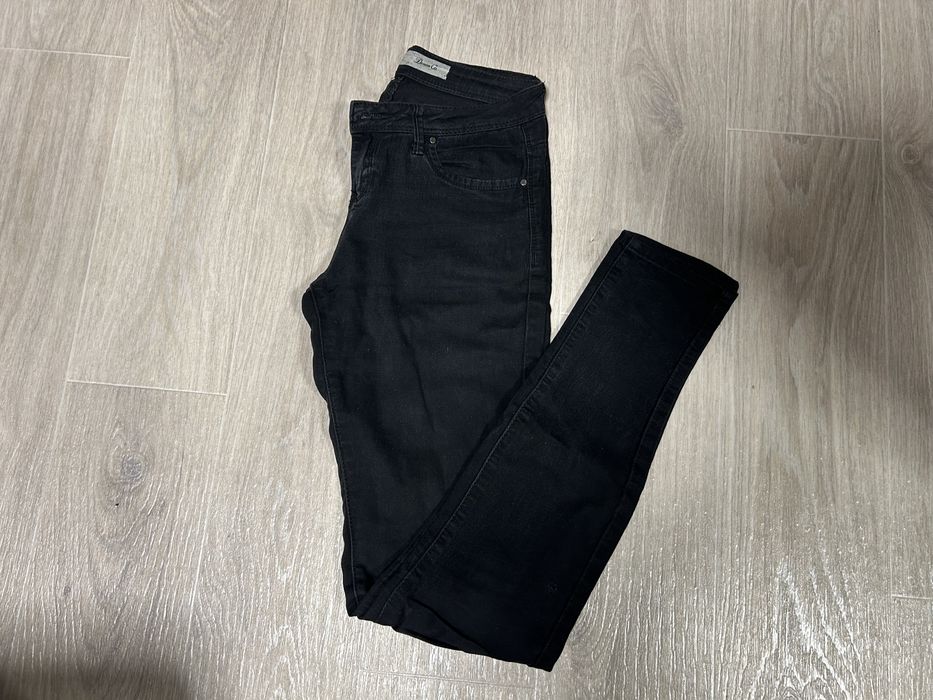 Джинсы скинни женские