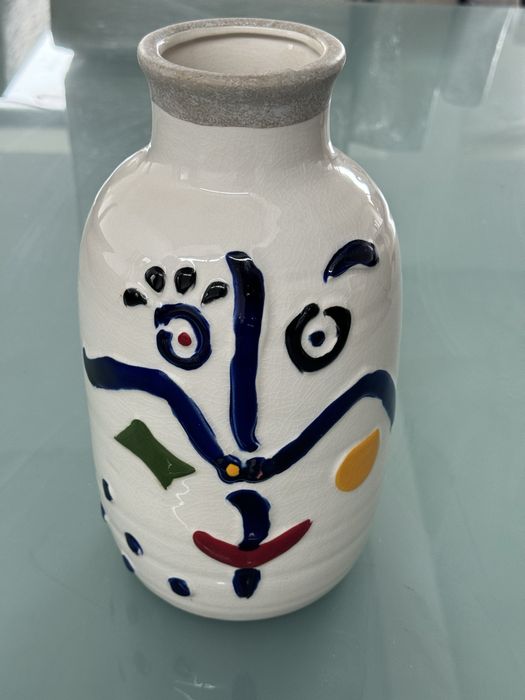 Peça de arte em porcelana lindissima!