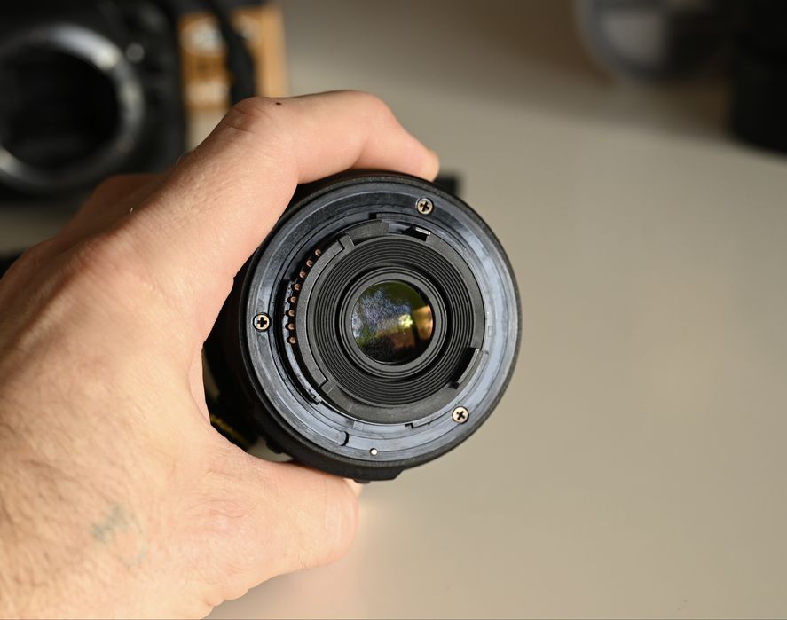 Aparat Nikon D5200 + Nikkor AF-S 18-55 3.5-5.6 GII + AF-S 50mm 1.8 G