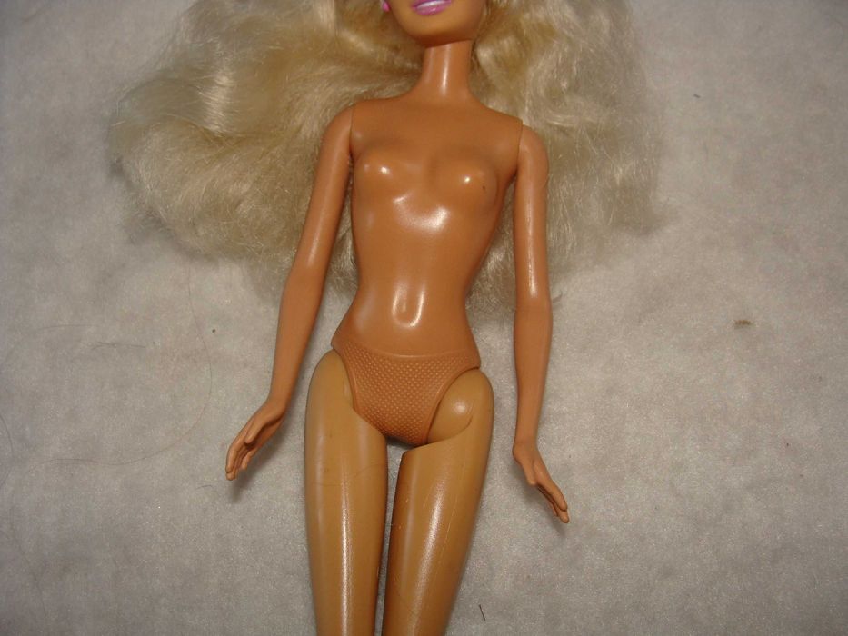 Boneca Barbie Cinderella Magic Vanity Giftset (Ref. J0420) de 2005