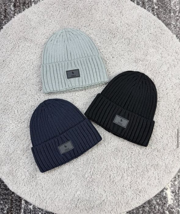 Оптом чоловічі шапки відомих брендів