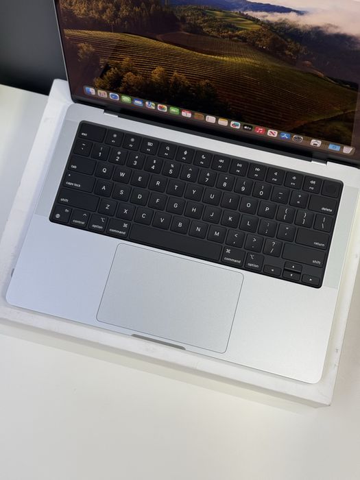 Б/у MacBook Pro 14’ M3 16/1Tb Silver | Повний комплект