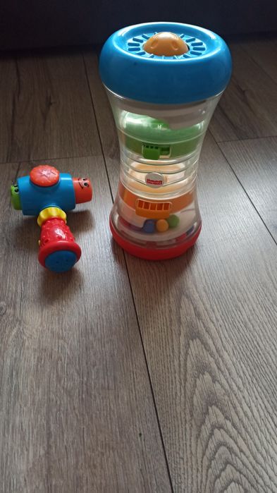 Fisher price młotek wieża z kuleczkami