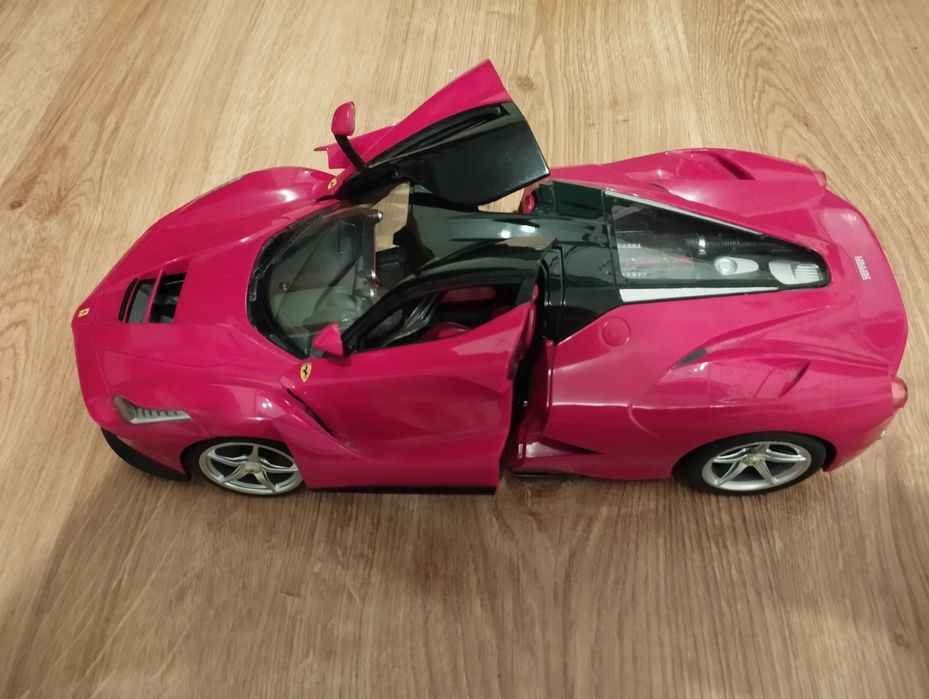 Samochód zdalnie sterowany RASTAR FERRARI