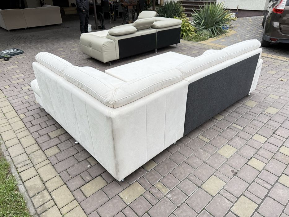 Шкіряний Розкладний Диван