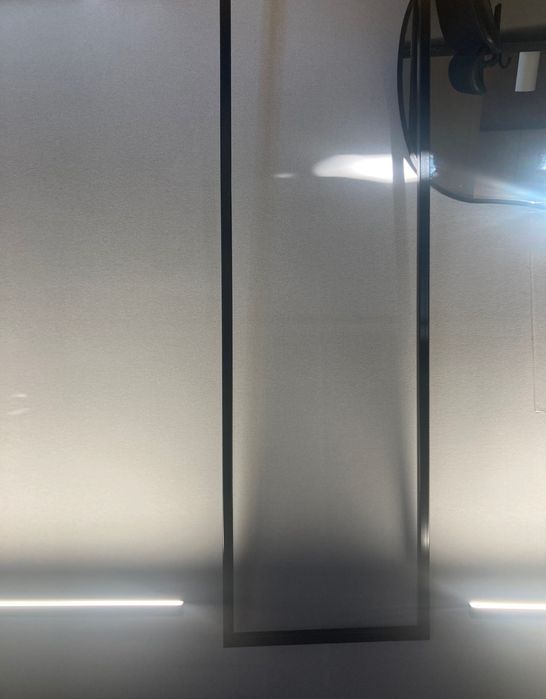 Wieszak podwieszany 40x2x130 czarny OUTLET