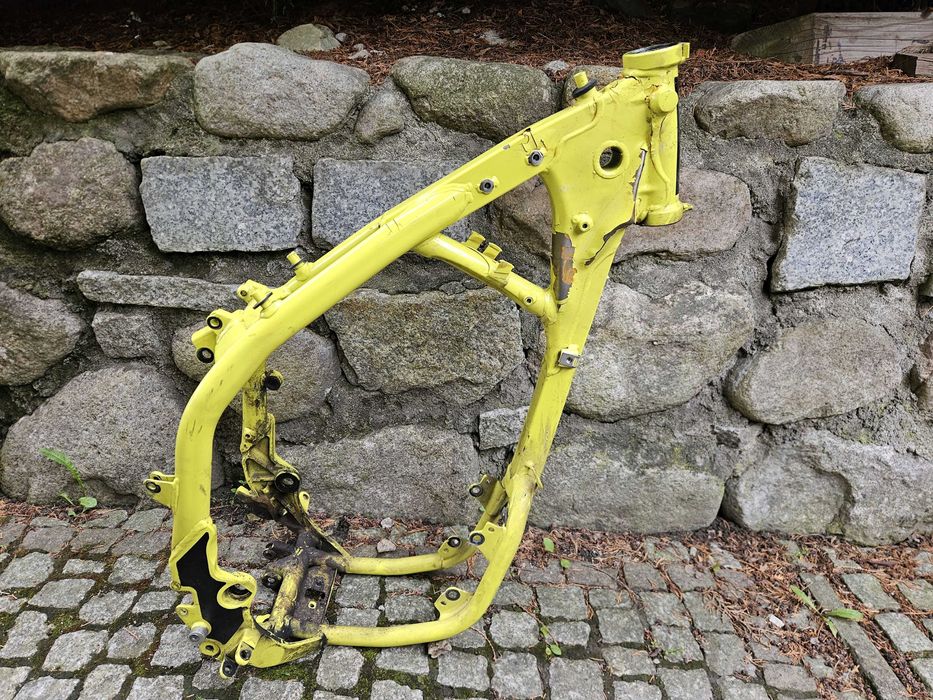 Rama + papiery dokumenty SWM SM 125R 2022r.