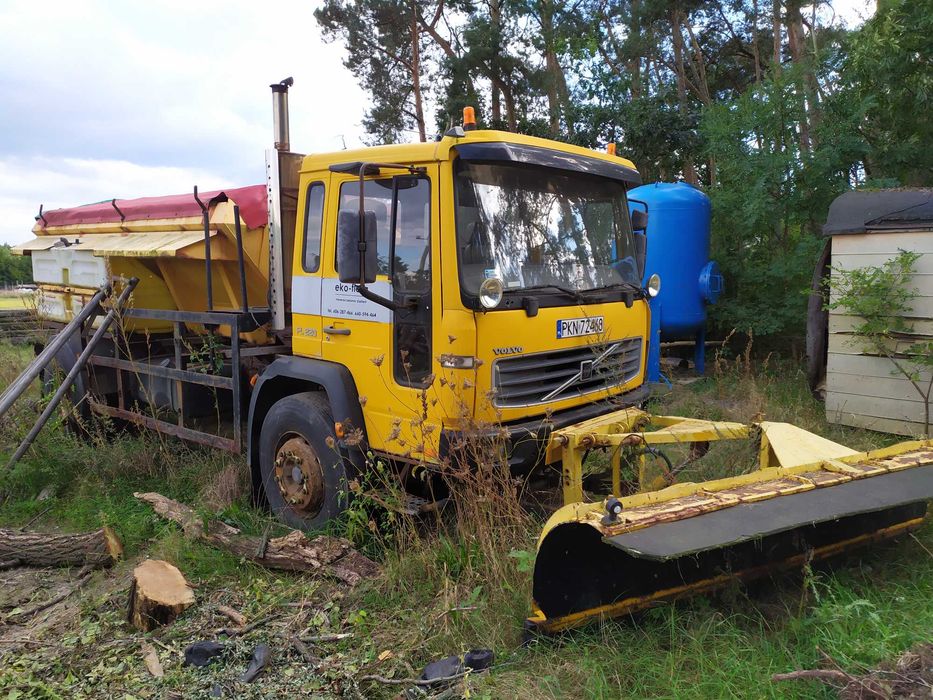 Piaskarka pługopiaskarka Volvo FL614