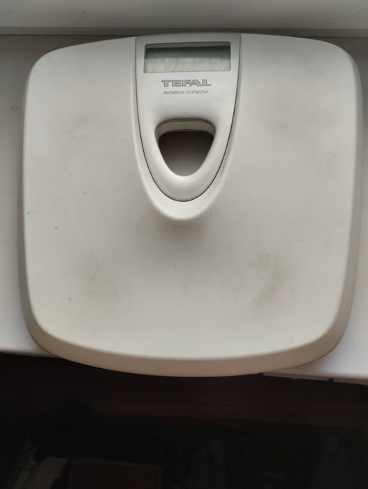 Продам весы напольные,производства Франции