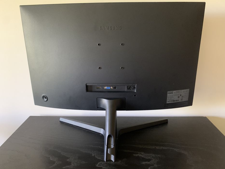 Monitor SAMSUNG C27R500FHU Curvo 27” Full HD