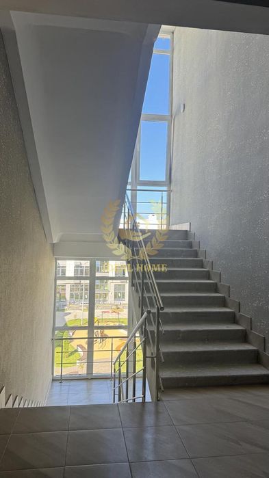 Продам 2-кімнатну квартиру в ЖК Італійський Квартал з коморою