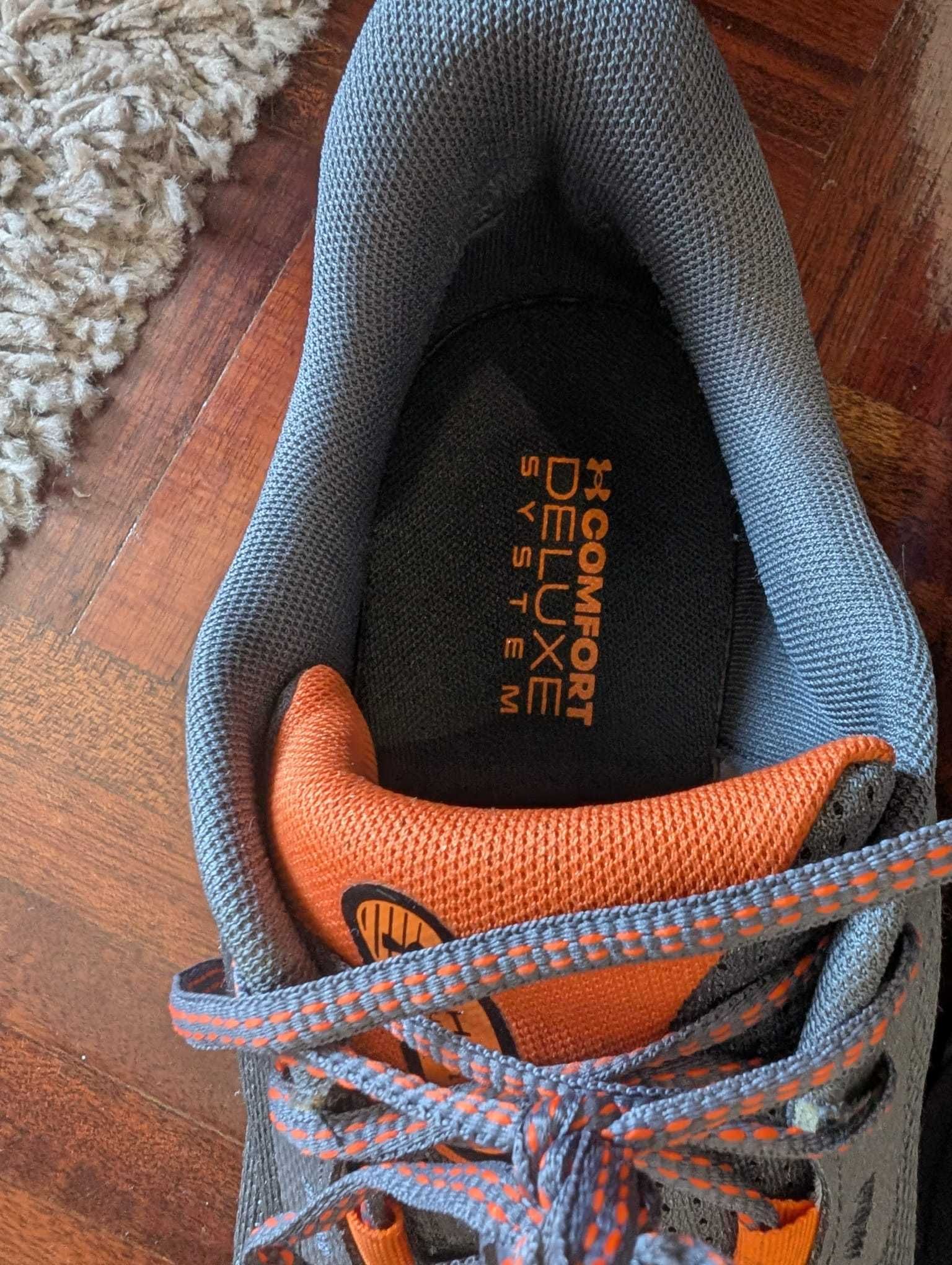 Ténis Under Armour HOVR Turbulence 2 (44.5) - Novos!