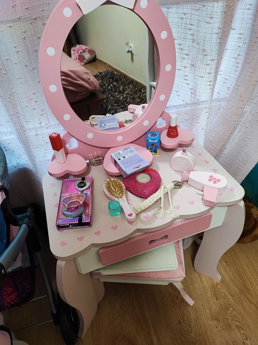 Vendo toucador de menina