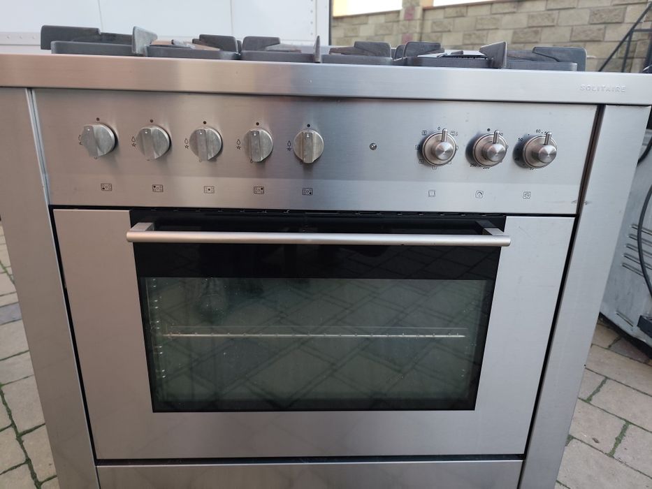 Професійна газова плита на 5 камфорок solitaire