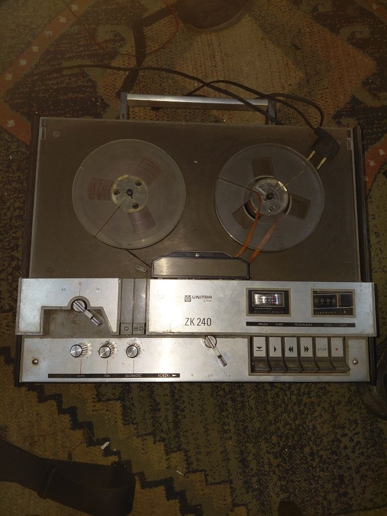 Magnetofon Szpulowy UNITRA ZK 240