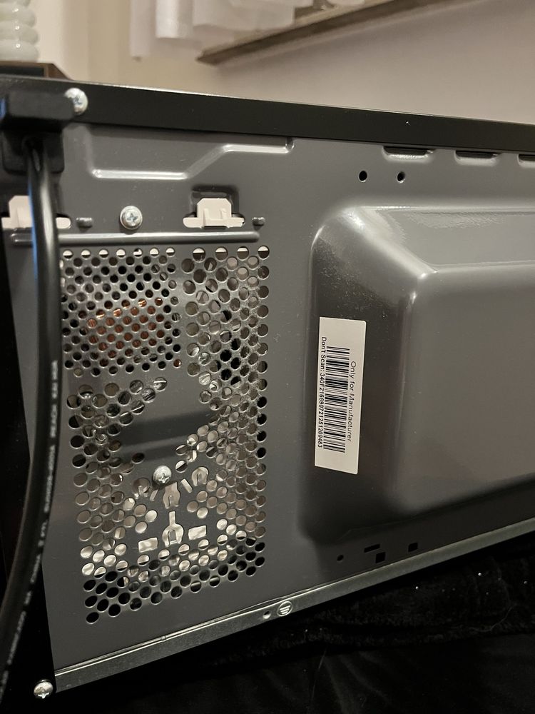 Mikrofalowka Sharp R200BKW jak nowa