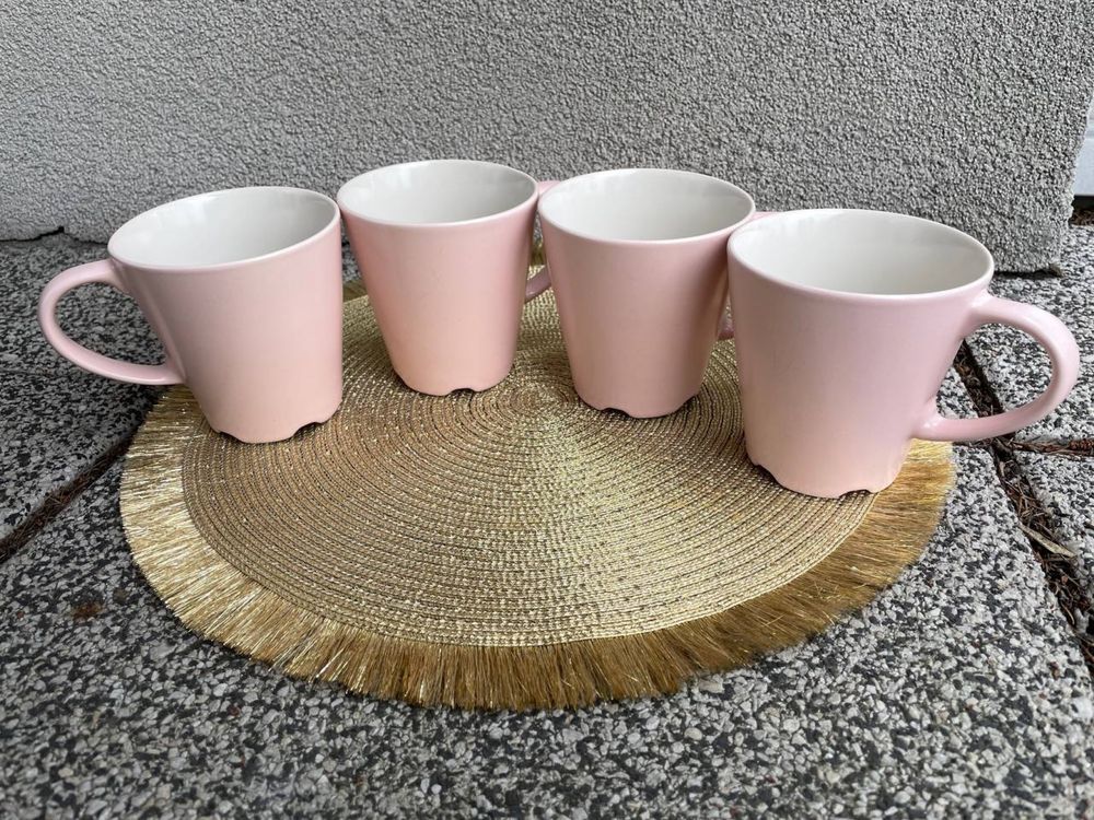 Чашки IKEA розовые