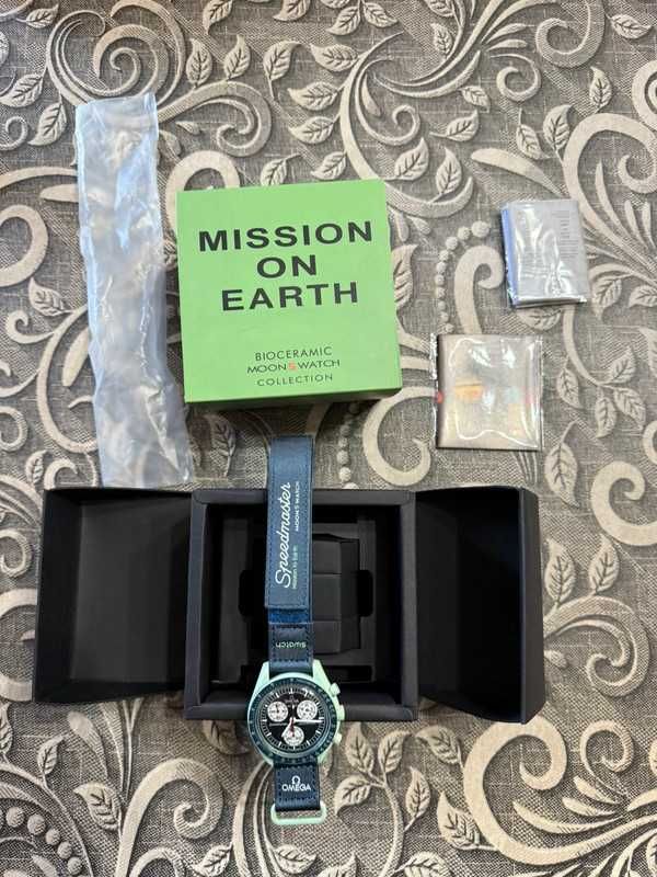 Omega x Swatch SO33G100 – Żywioły Planety