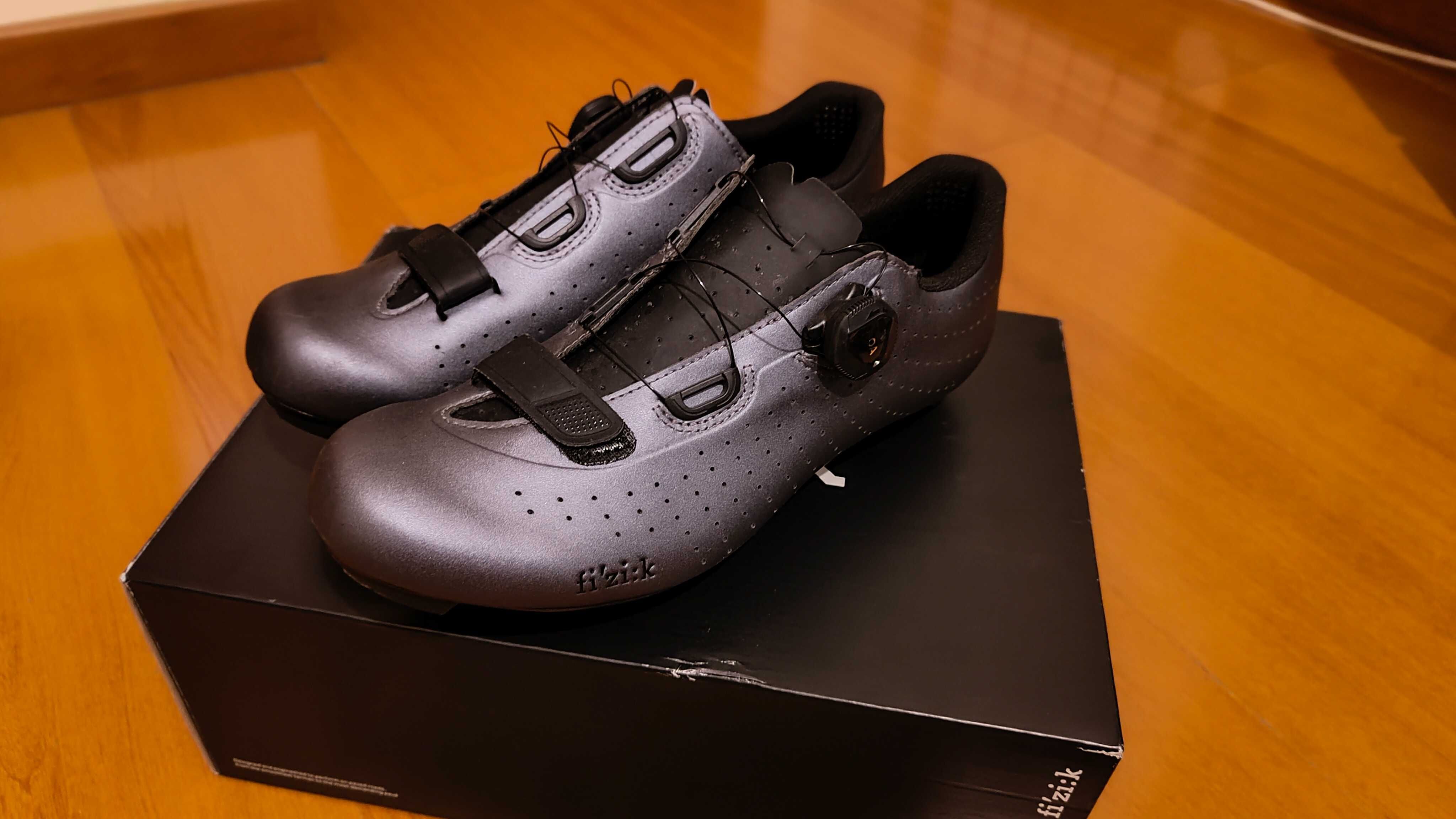 Sapatilhas fizik tempo overcurve r5