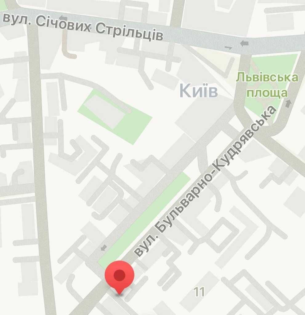 160м, Золоті Ворота, Львівська площа, на вході в ЖК Ярославів град
