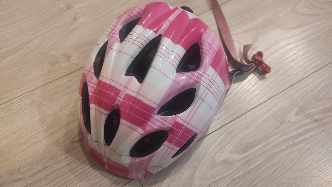 Kask dla dziewczynki w rozmiarze XS, 45-50 cm