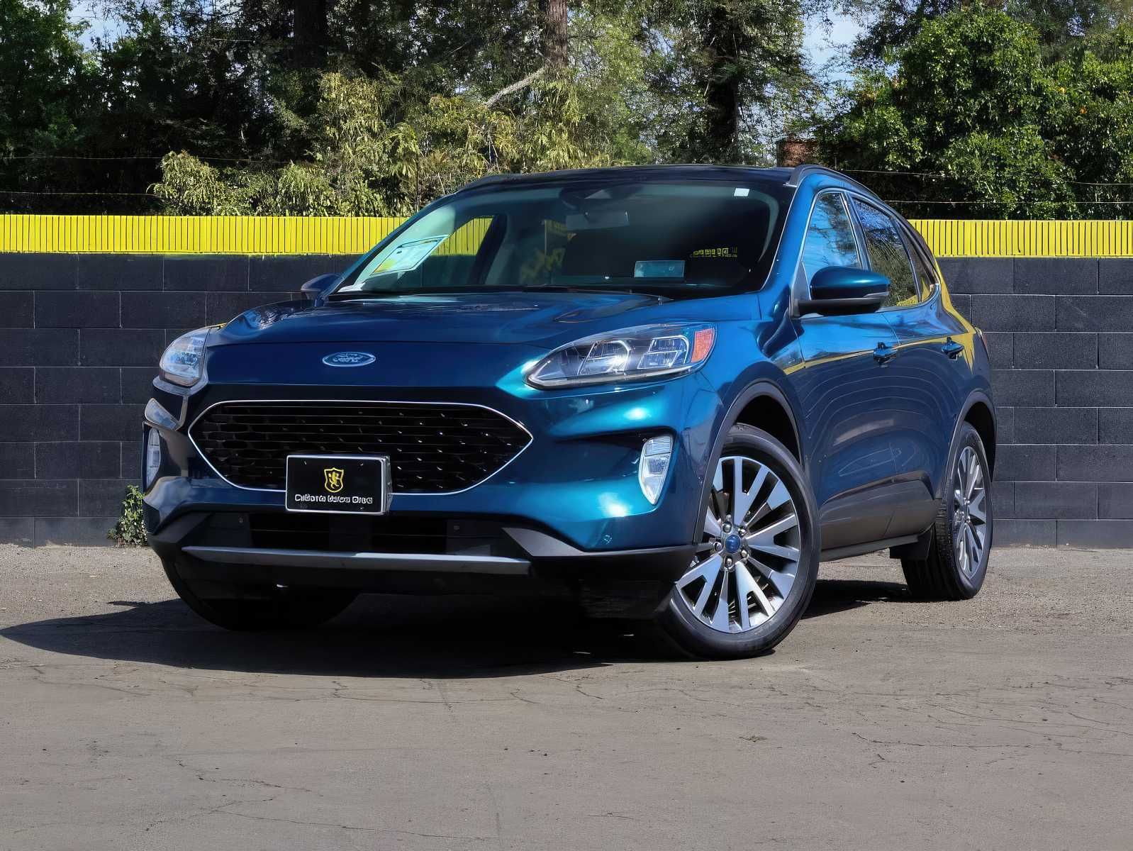 2020 Ford Escape Hybrid Titanium