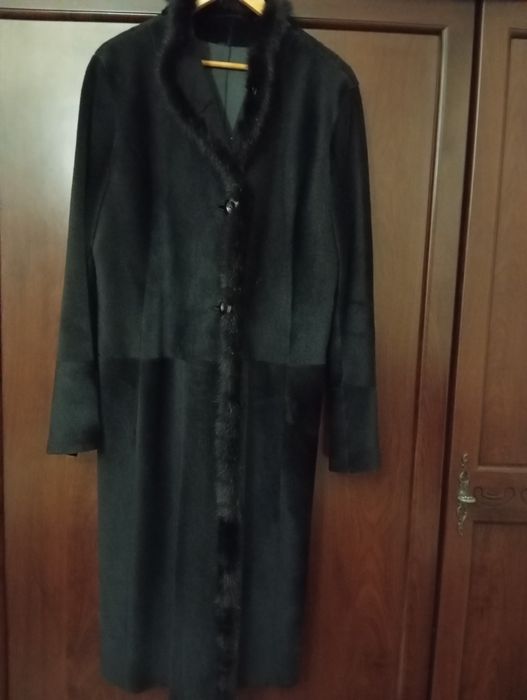 Продам практично нове пальто з натуральної шкіри для весни-осені.