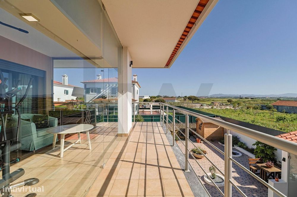 ​Moradia T3+1 Contemporânea na Assafora – Entre o Campo e o Mar