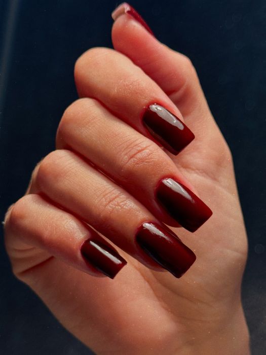 Покриття гель лаком манікюр, педикюр