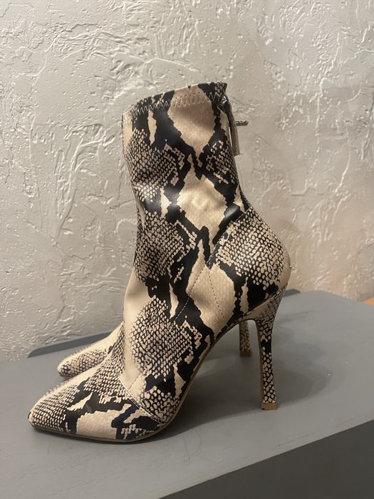 Ботинки на каблуку