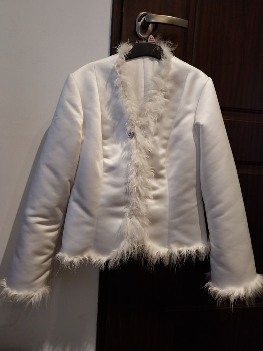 Futerko ślubne rozmiar S/M piękne z futerkiem