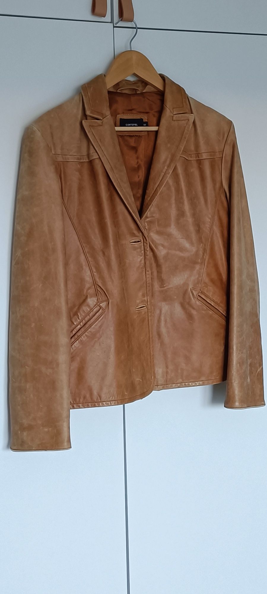Casaco pele camel