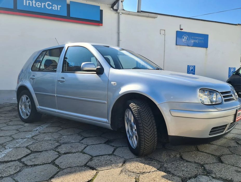 Volkswagen Golf Przebieg tylko 140.300 km