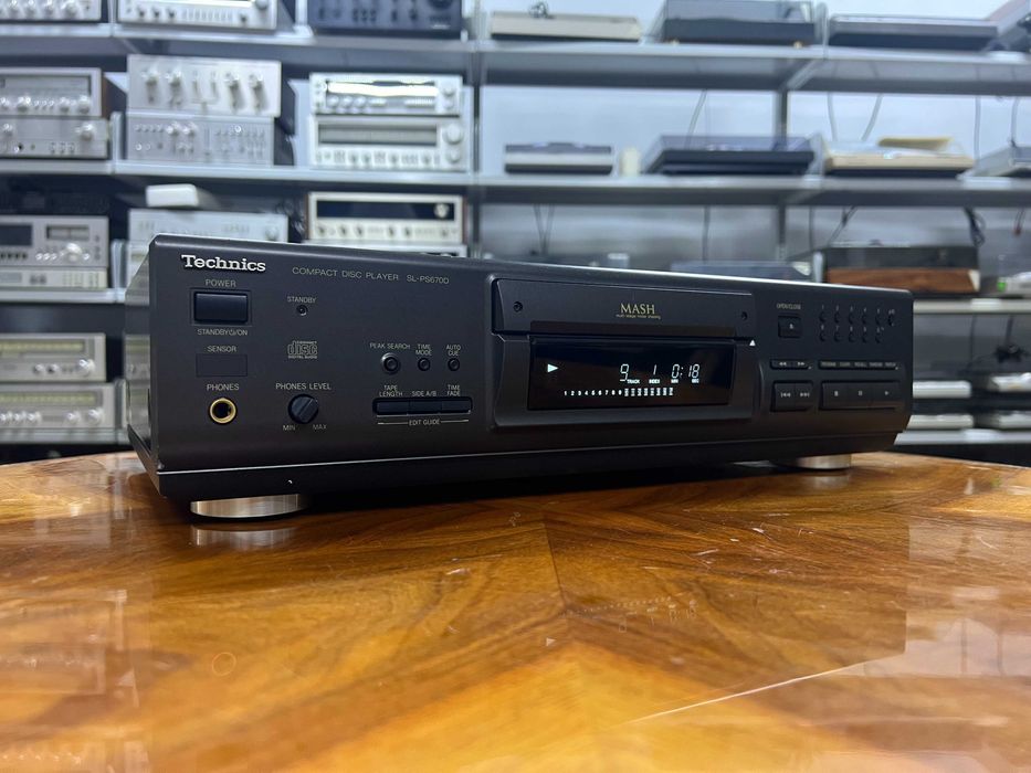 Odtwarzacz płyt CD Technics SL-PS670D Audio Room